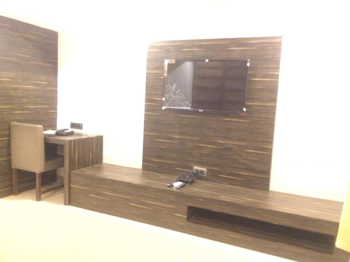 Silver Sands Beach Resort دامان المظهر الخارجي الصورة