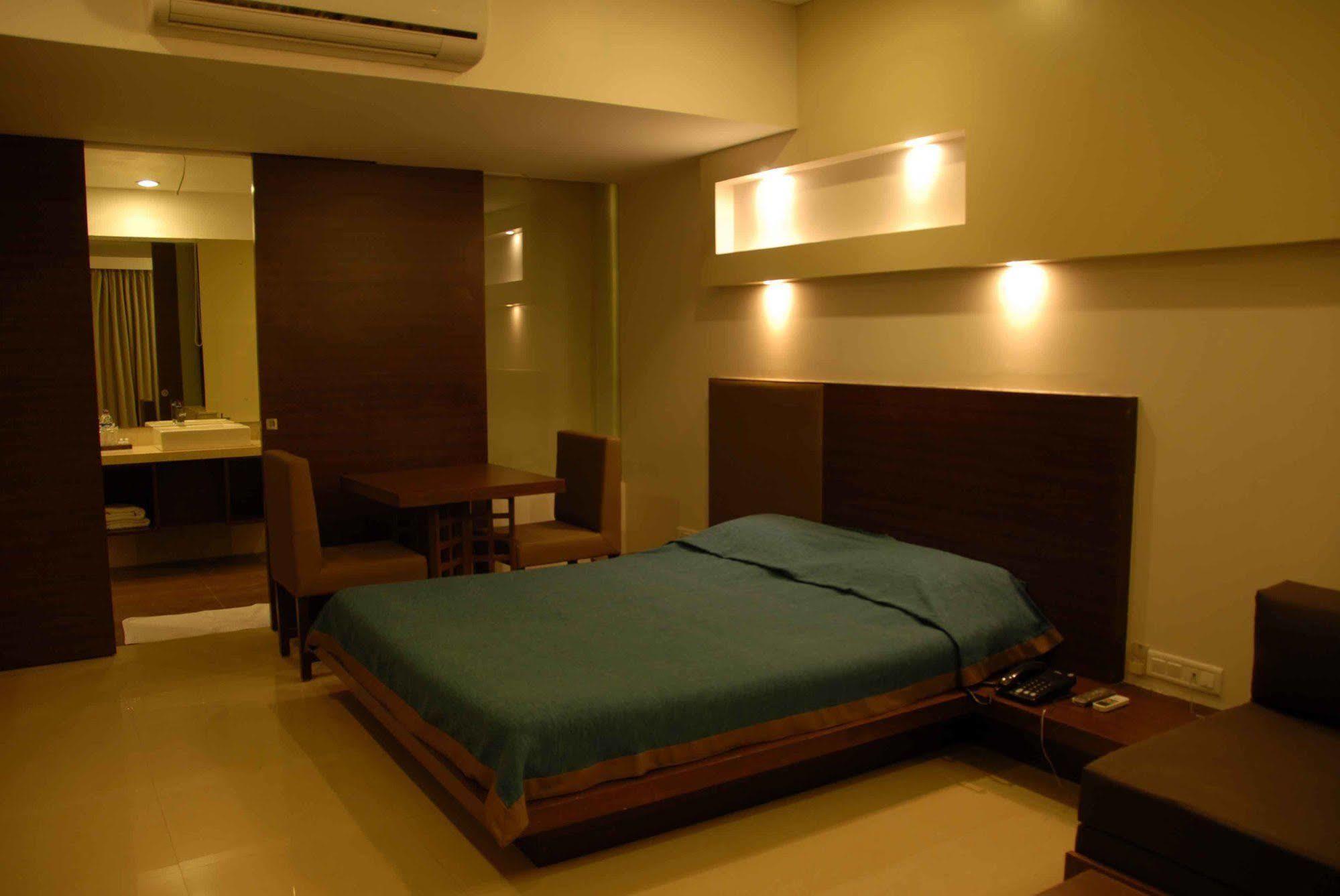 Silver Sands Beach Resort دامان المظهر الخارجي الصورة